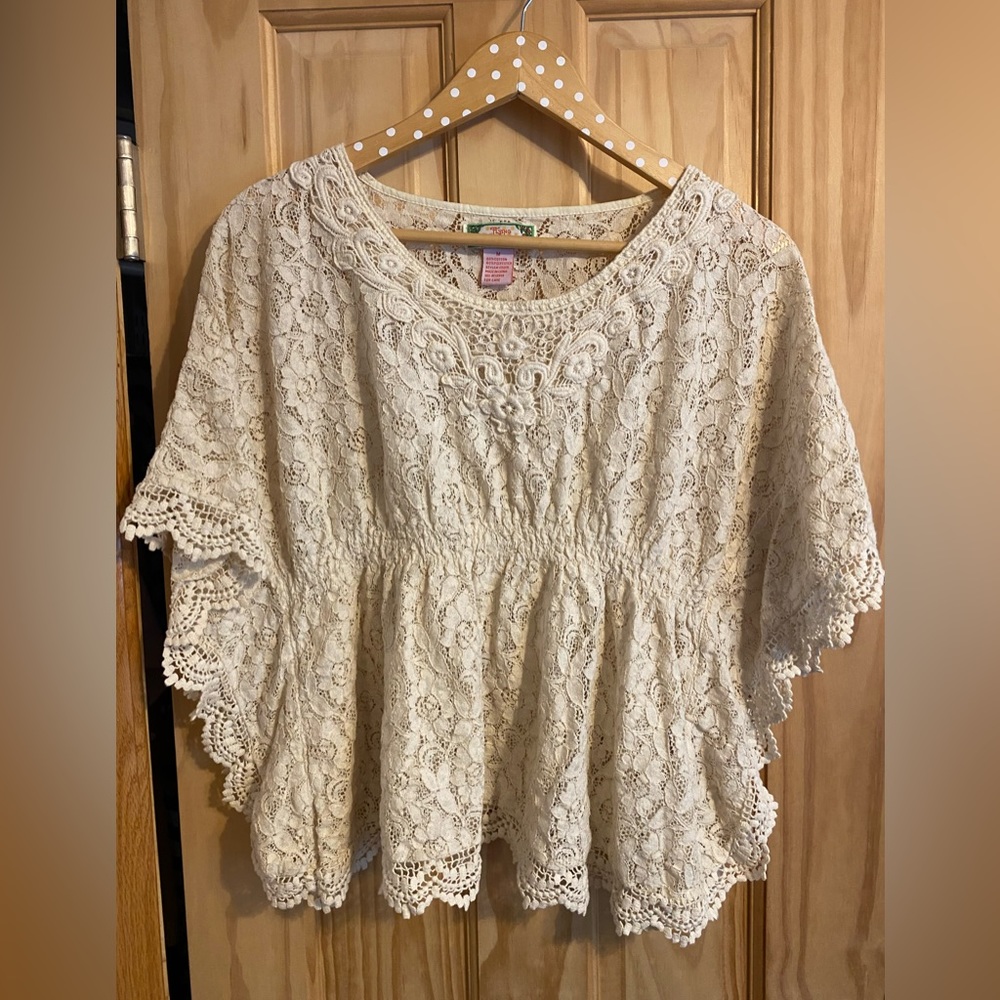 Flying Tomato women’s lace top